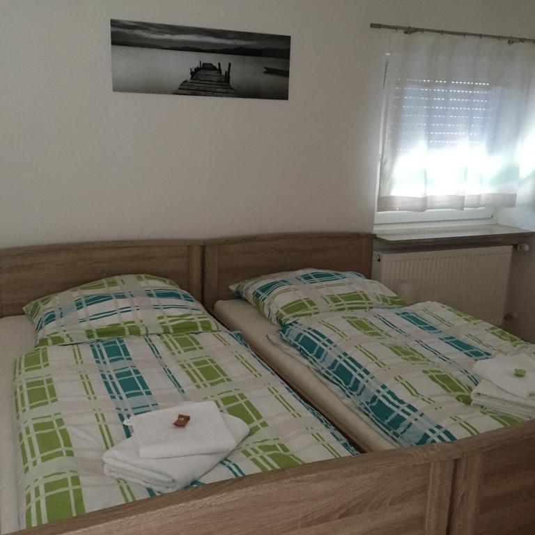 Frankenstube Hotel Eichelsdorf Kamer foto